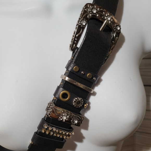 Rolfs Black Leather Rhinestone/Brass/Silvertone Western Women's M Belt - Picture 3 of 3